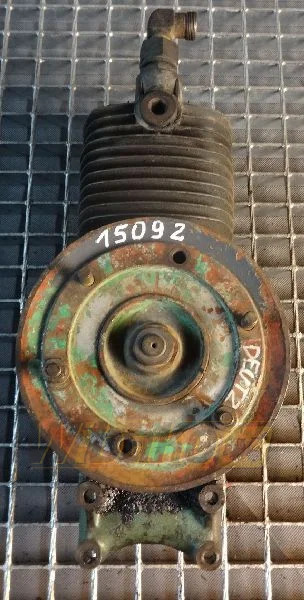 Knorr-Bremse LP1903 I-28793 - الضاغط: صورة 1 Knorr-Bremse LP1903 I-28793 - الضاغط: صورة 1