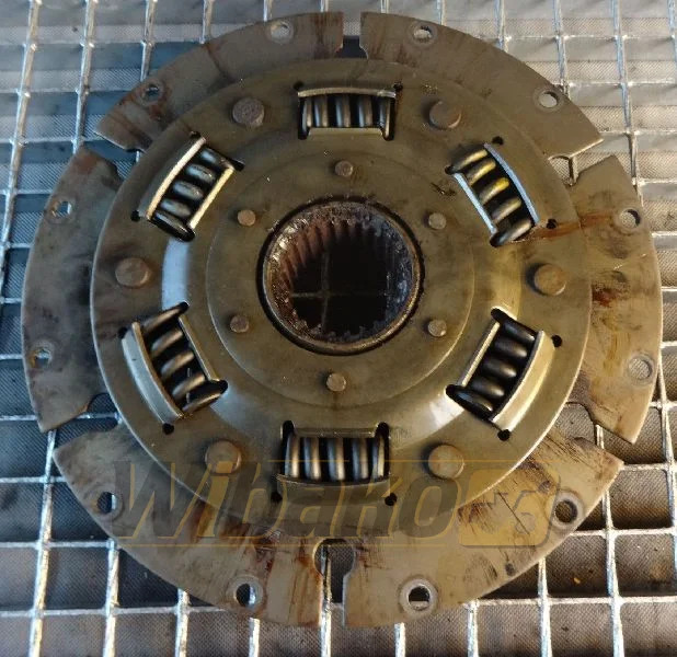 Komatsu 24/65/355 - القابض و قطع الغيار - آلات البناء: صورة 1 Komatsu 24/65/355 - القابض و قطع الغيار - آلات البناء: صورة 1