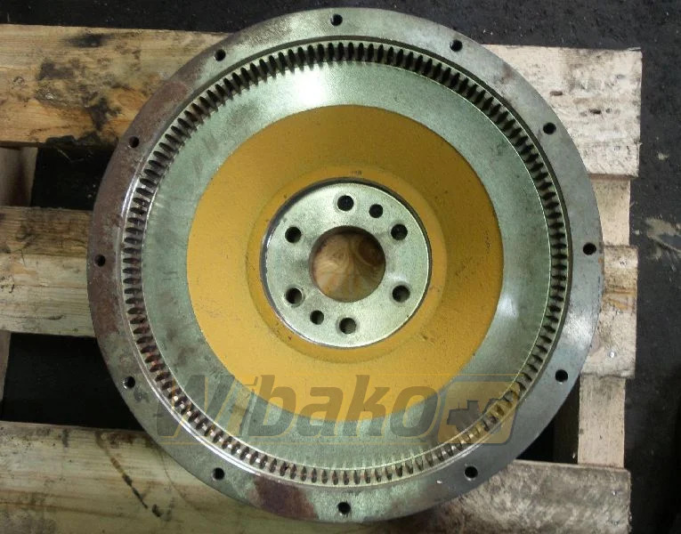 Komatsu 6151-31-1720 - دولاب الموازنة - آلات البناء: صورة 1 Komatsu 6151-31-1720 - دولاب الموازنة - آلات البناء: صورة 1