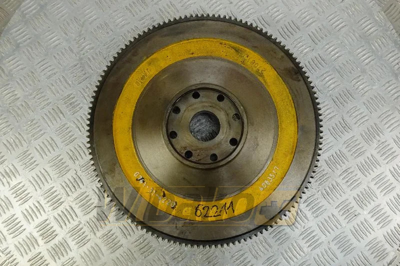 Komatsu 6741-31-4220 - دولاب الموازنة - آلات البناء: صورة 1 Komatsu 6741-31-4220 - دولاب الموازنة - آلات البناء: صورة 1