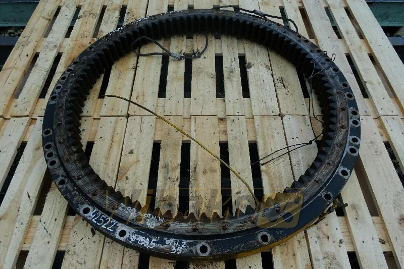 Komatsu PC290-6 - محمل الدوران - آلات البناء: صورة 1 Komatsu PC290-6 - محمل الدوران - آلات البناء: صورة 1