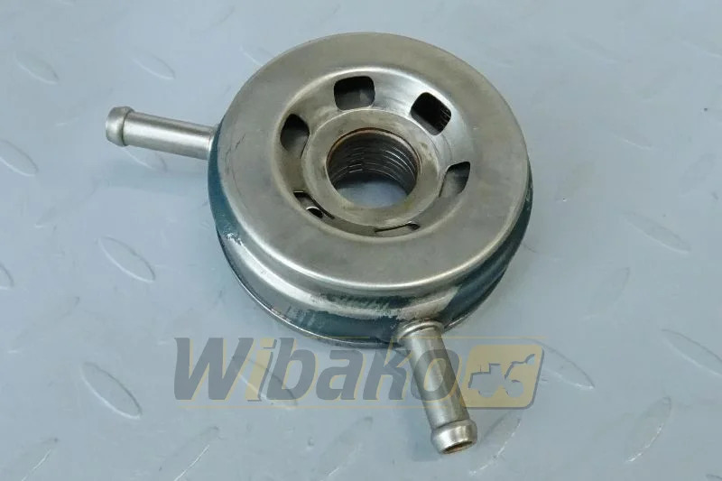 Kubota 1A024-37010 - مبرد الزيت - آلات البناء: صورة 1 Kubota 1A024-37010 - مبرد الزيت - آلات البناء: صورة 1