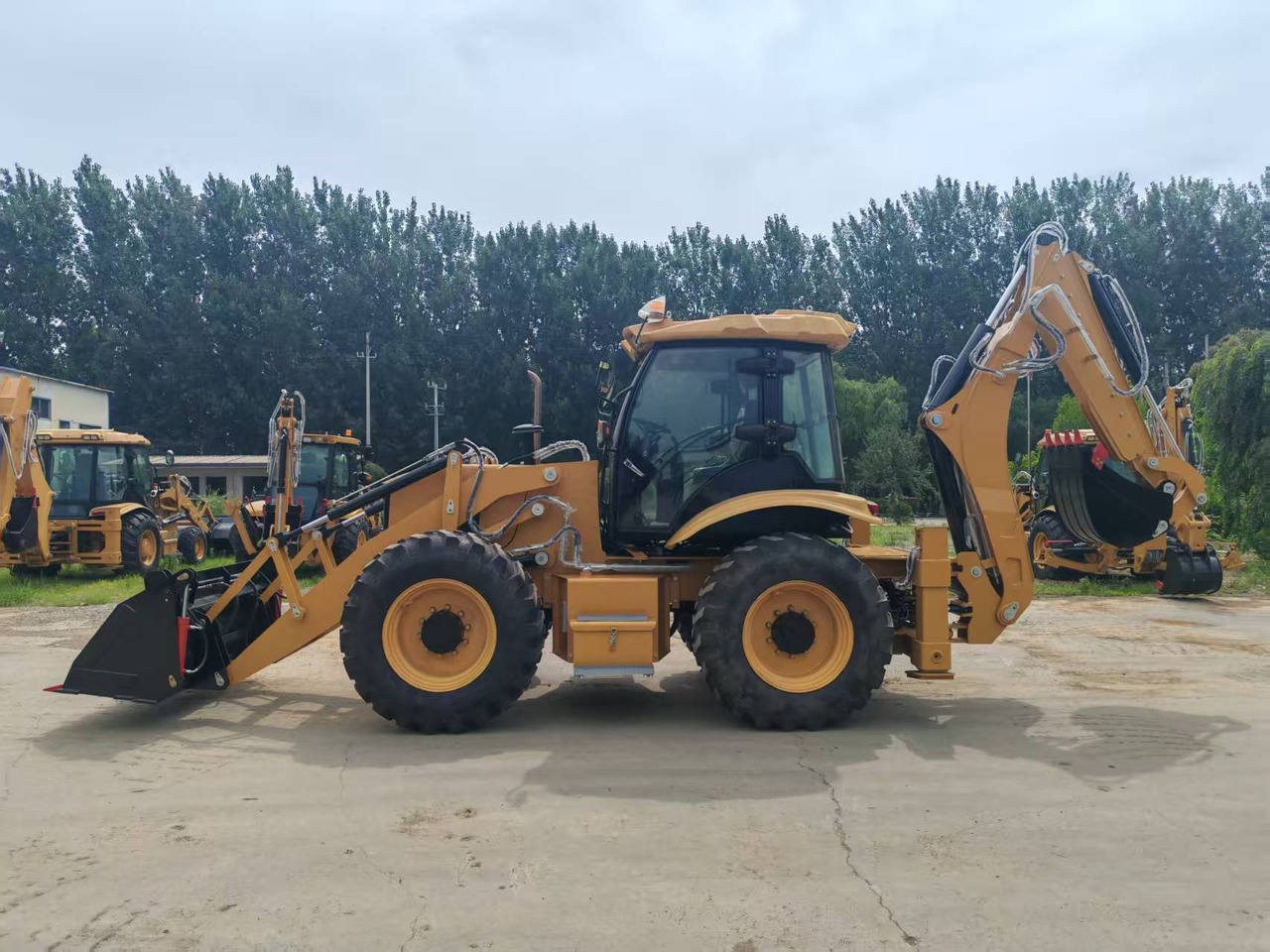 CATERPILLAR 4CX - حفارة دولاب: صورة 3 CATERPILLAR 4CX - حفارة دولاب: صورة 3