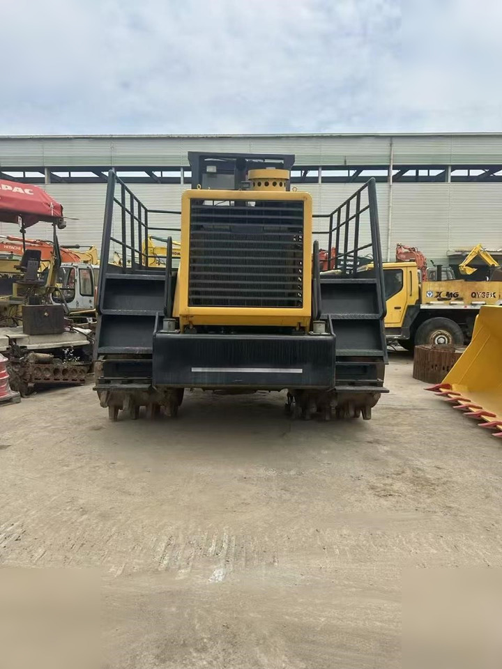CATERPILLAR 816A - مدحلة ضاغطة: صورة 3 CATERPILLAR 816A - مدحلة ضاغطة: صورة 3