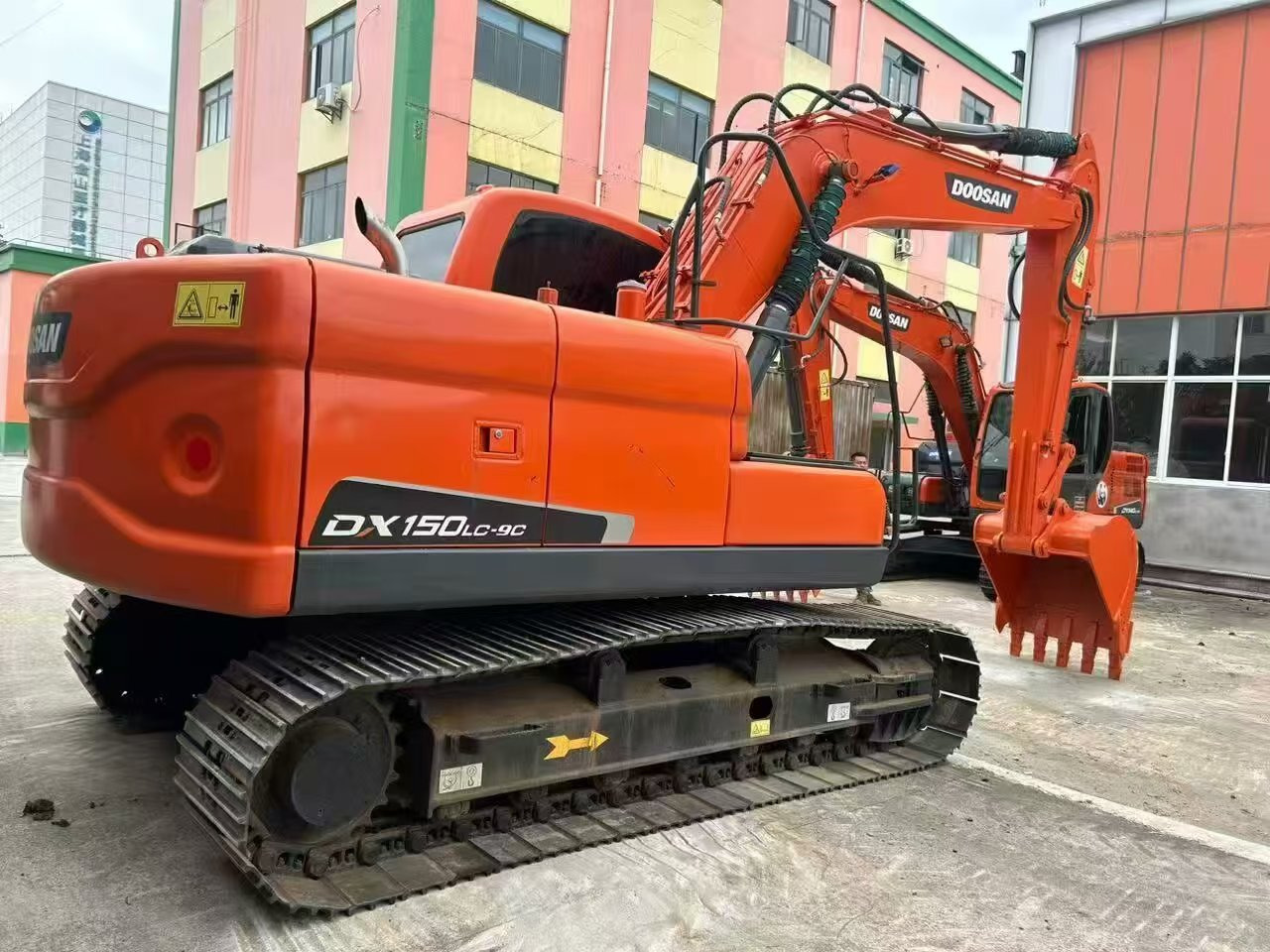 Doosan DX150 - حفار زحاف: صورة 4 Doosan DX150 - حفار زحاف: صورة 4