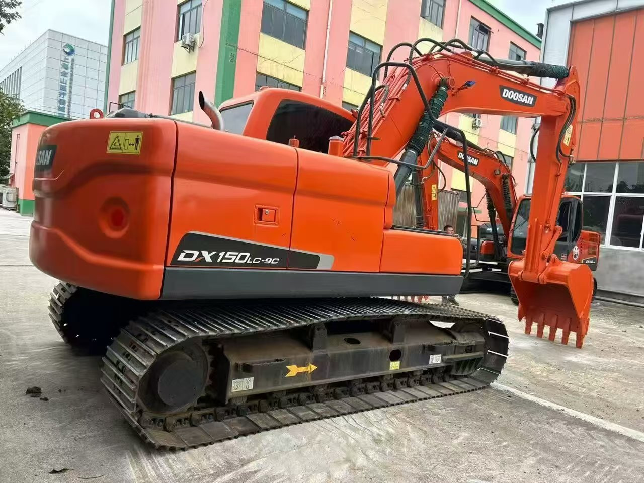 Doosan DX150 - حفار زحاف: صورة 2 Doosan DX150 - حفار زحاف: صورة 2