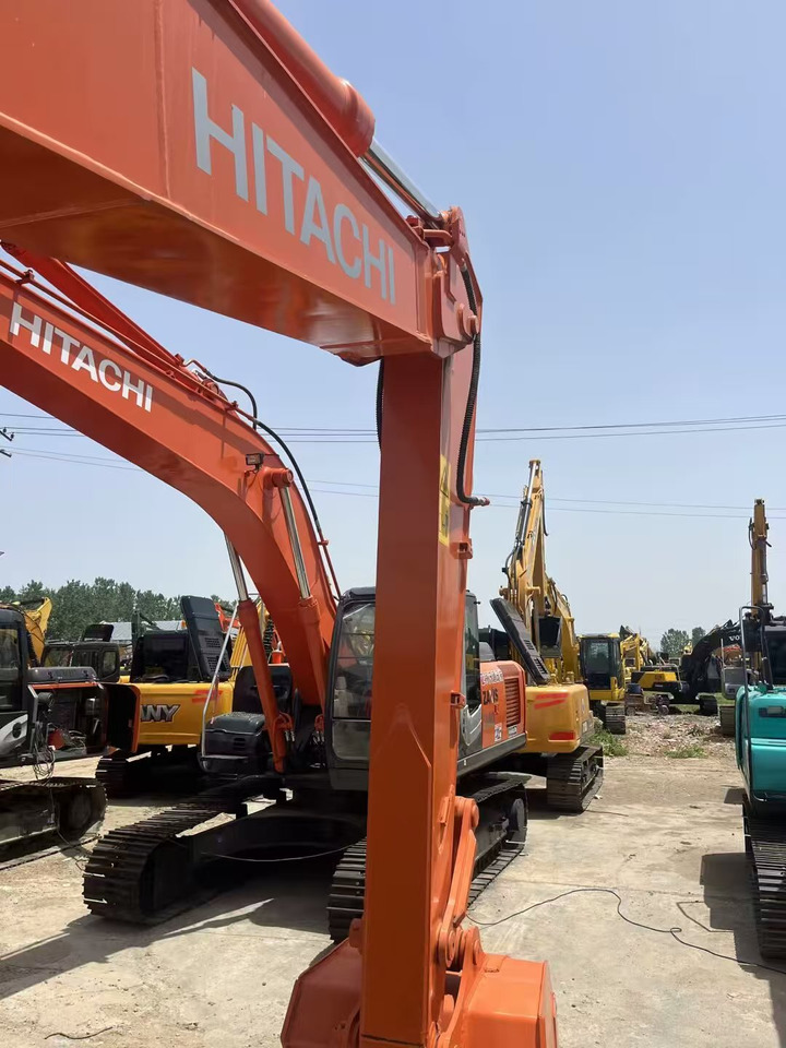 HITACHI ZX130 - حفار زحاف: صورة 1 HITACHI ZX130 - حفار زحاف: صورة 1
