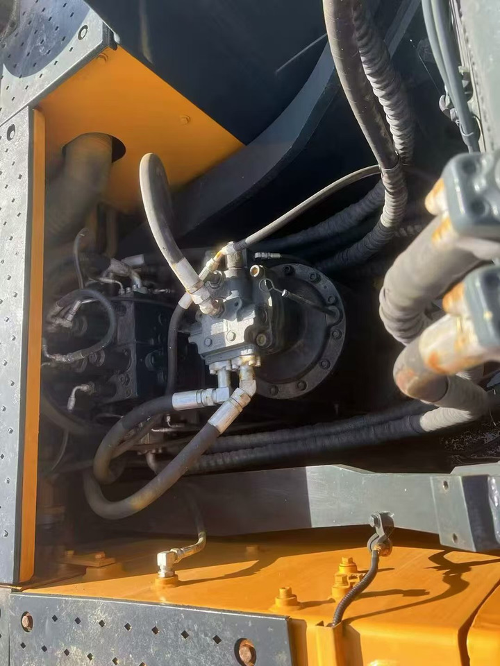HYUNDAI R305-9 - حفار زحاف: صورة 4 HYUNDAI R305-9 - حفار زحاف: صورة 4