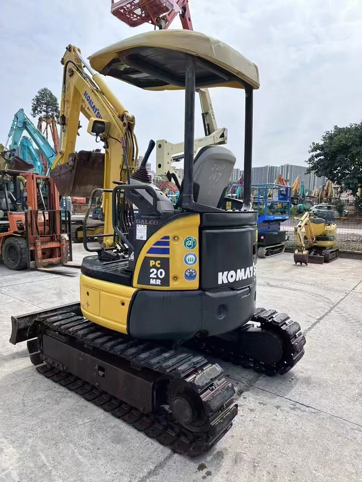 KOMATSU 2-ton - حفارة مُصَّغرة: صورة 5 KOMATSU 2-ton - حفارة مُصَّغرة: صورة 5