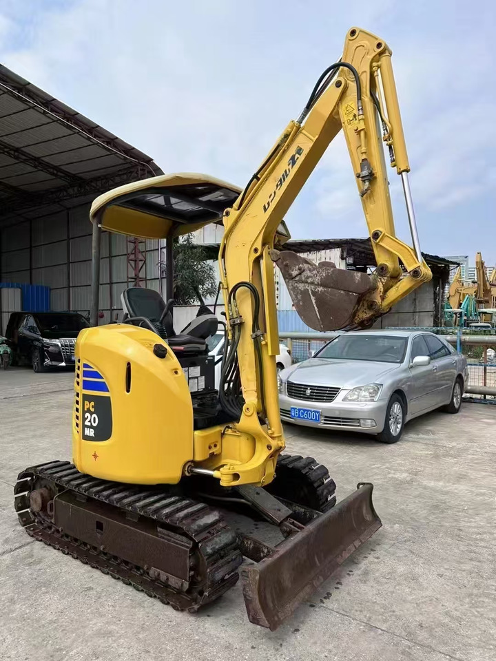 KOMATSU 2-ton - حفارة مُصَّغرة: صورة 2 KOMATSU 2-ton - حفارة مُصَّغرة: صورة 2