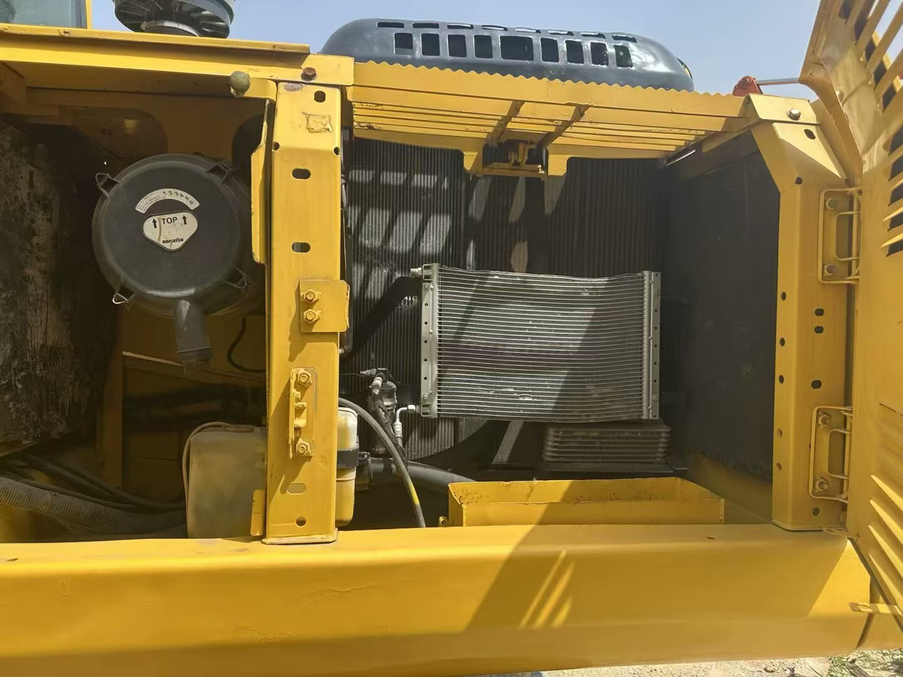 حفار زحاف KOMATSU 200-8: صورة 10