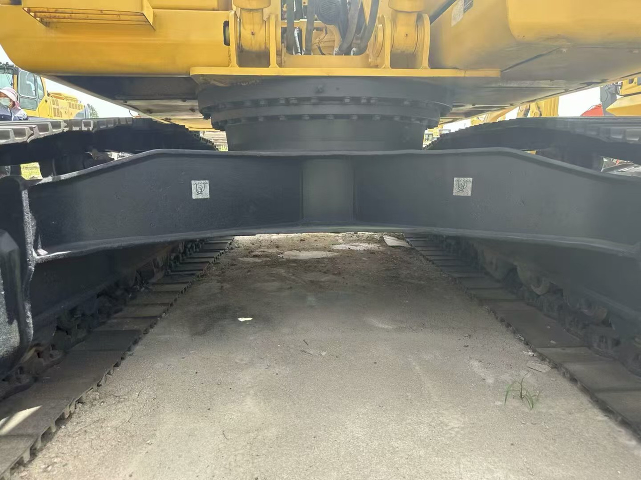 حفار زحاف KOMATSU 200-8: صورة 9