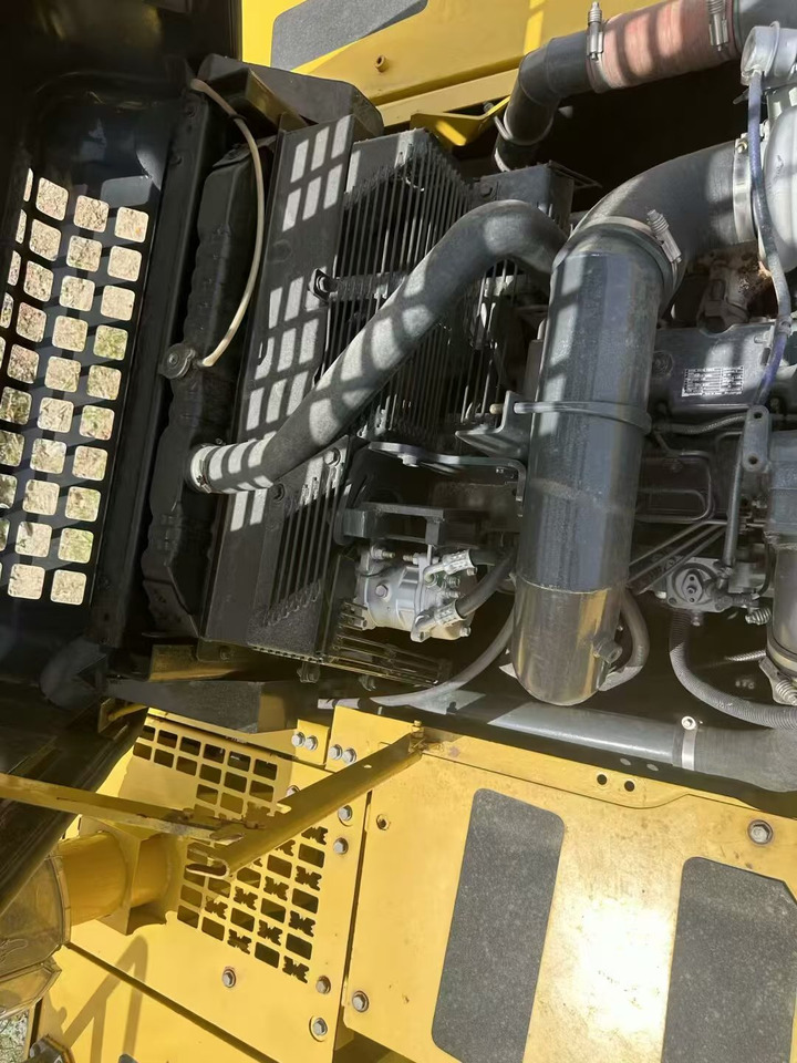 KOMATSU 350 - حفار زحاف: صورة 3 KOMATSU 350 - حفار زحاف: صورة 3