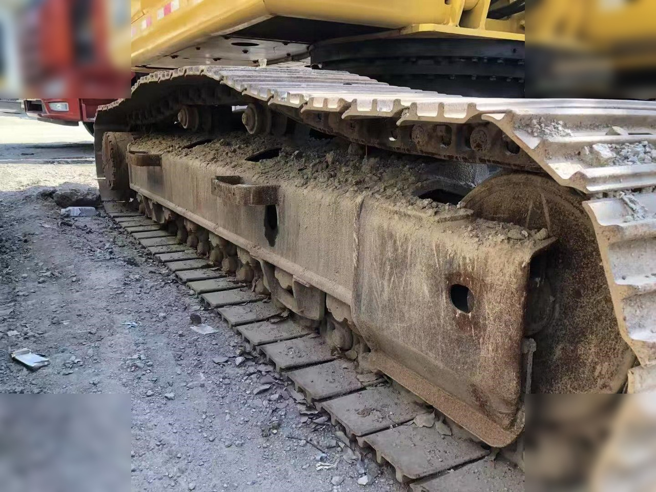 KOMATSU PC220-8 - حفار زحاف: صورة 2 KOMATSU PC220-8 - حفار زحاف: صورة 2