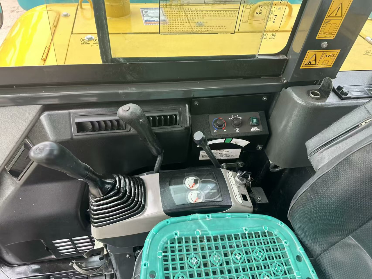 KOMATSU PC58 - حفارة مُصَّغرة: صورة 5 KOMATSU PC58 - حفارة مُصَّغرة: صورة 5