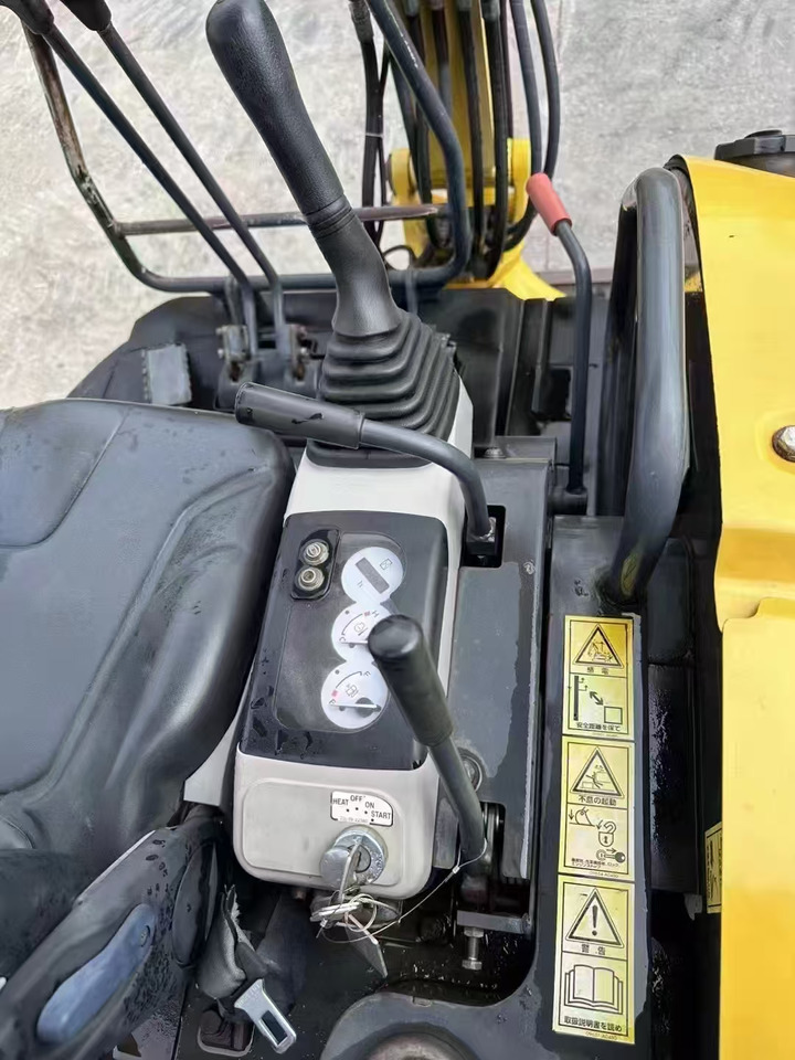 KOMATSU pc20MR - حفارة مُصَّغرة: صورة 5 KOMATSU pc20MR - حفارة مُصَّغرة: صورة 5