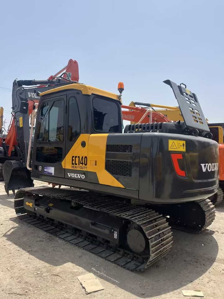 Volvo EC140 - حفار زحاف: صورة 3 Volvo EC140 - حفار زحاف: صورة 3