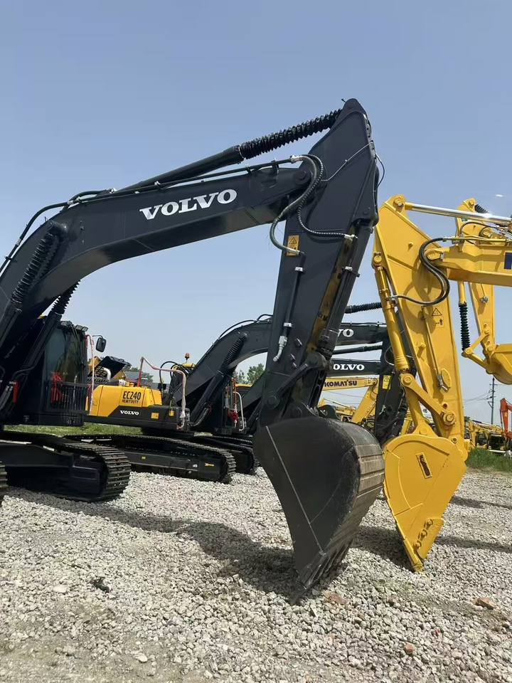 Volvo EC300 - حفار زحاف: صورة 4 Volvo EC300 - حفار زحاف: صورة 4