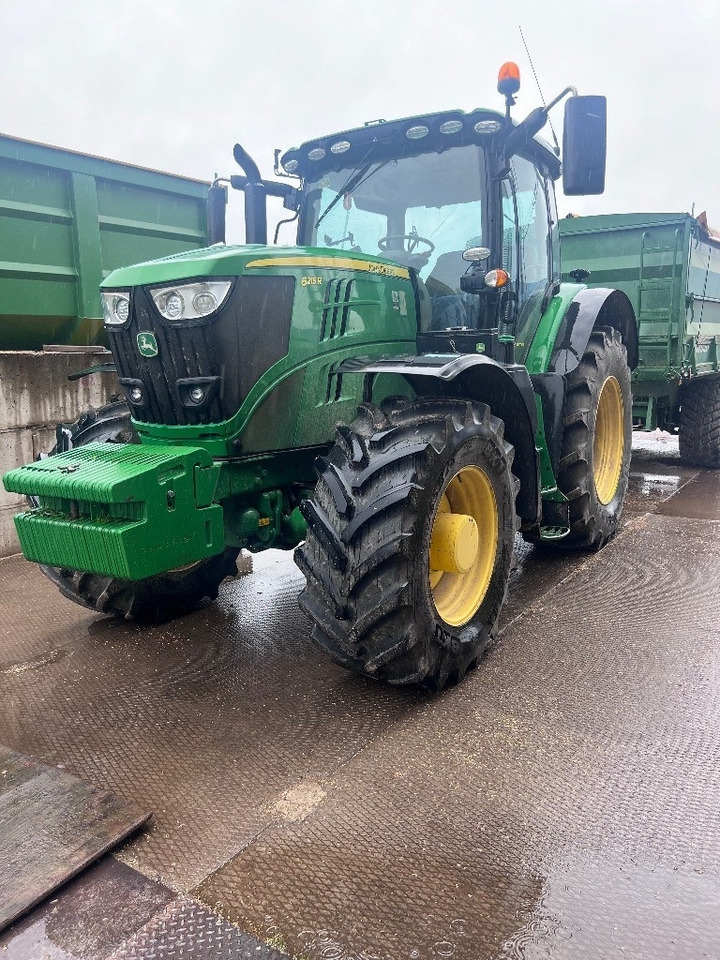 John Deere 6215 R Ultimate - جرار: صورة 1 John Deere 6215 R Ultimate - جرار: صورة 1