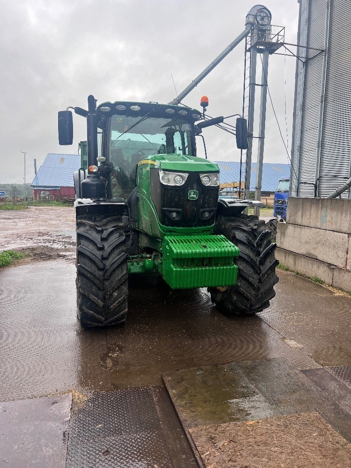 John Deere 6215 R Ultimate - جرار: صورة 2 John Deere 6215 R Ultimate - جرار: صورة 2