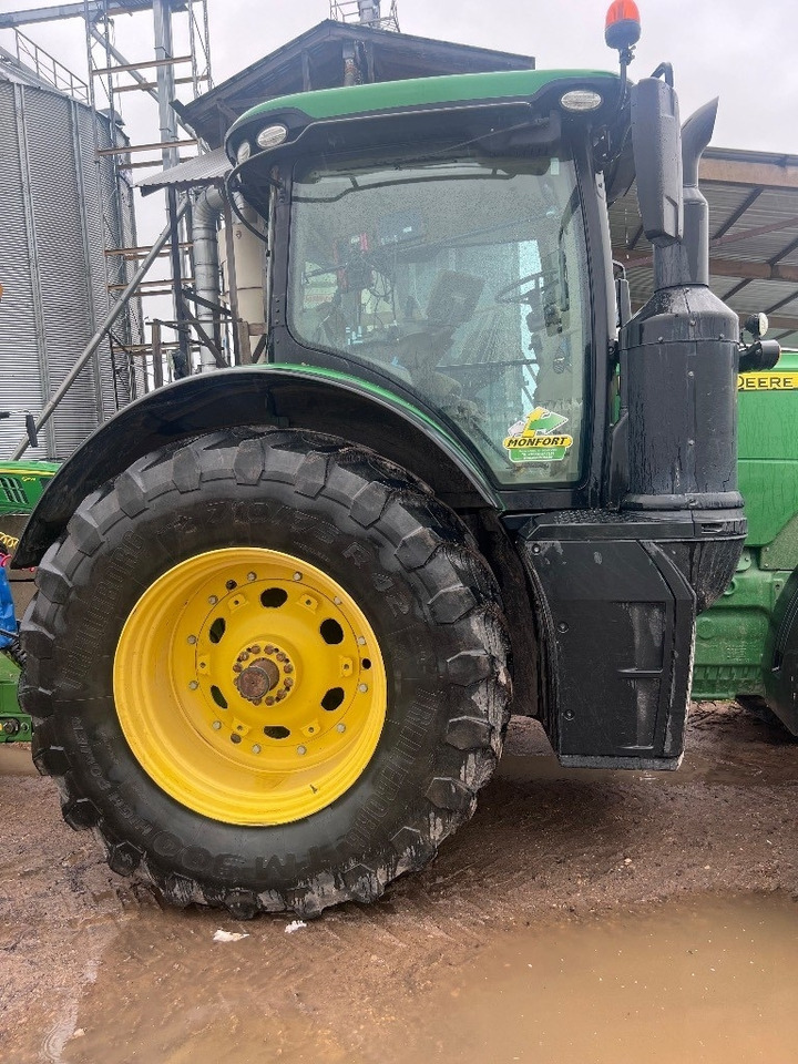 John Deere 8320R - جرار: صورة 4 John Deere 8320R - جرار: صورة 4