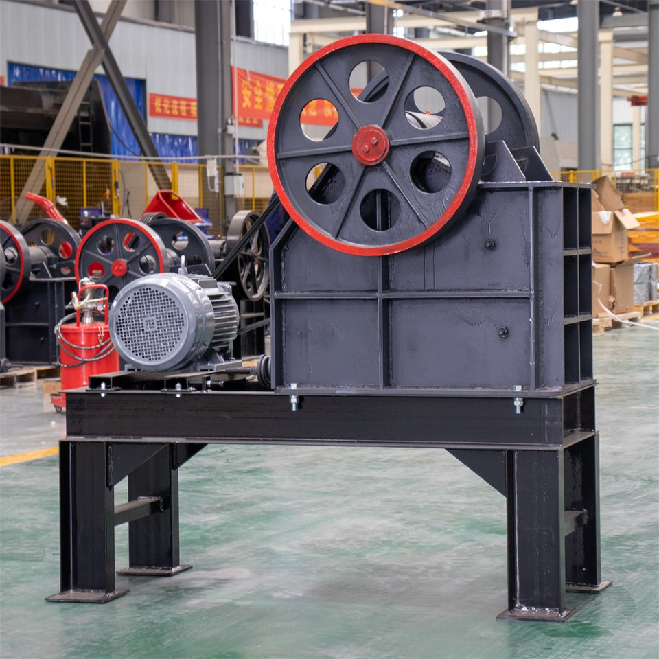 HIGHTOP 2026 New Electric Jaw Crusher - كسارة فكية: صورة 1 HIGHTOP 2026 New Electric Jaw Crusher - كسارة فكية: صورة 1