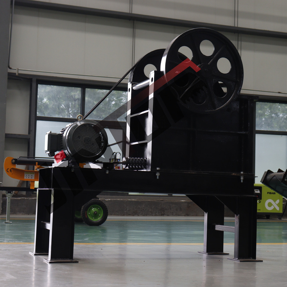 HIGHTOP 2026 New Electric Jaw Crusher - كسارة فكية: صورة 5 HIGHTOP 2026 New Electric Jaw Crusher - كسارة فكية: صورة 5