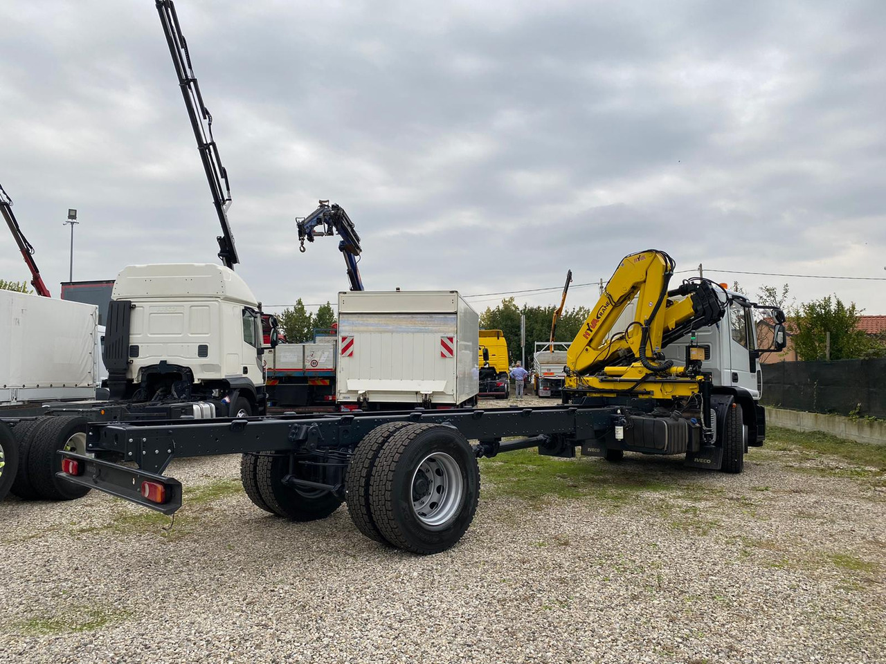 IVECO 180E30 - شاحنة هيكل كابينة: صورة 5 IVECO 180E30 - شاحنة هيكل كابينة: صورة 5