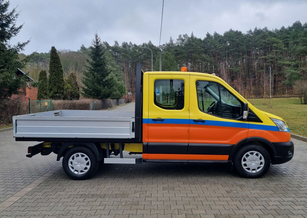 Ford Transit - الشاحنات الصغيرة كابينة مزدوجة: صورة 3 Ford Transit - الشاحنات الصغيرة كابينة مزدوجة: صورة 3
