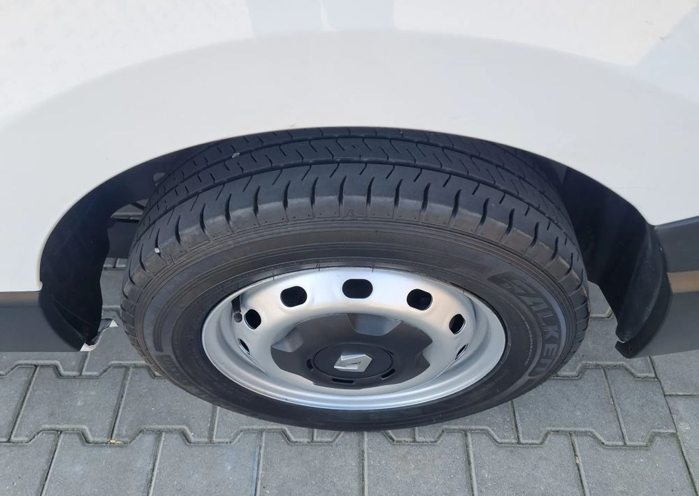 فان المدمجة Renault Trafic: صورة 17