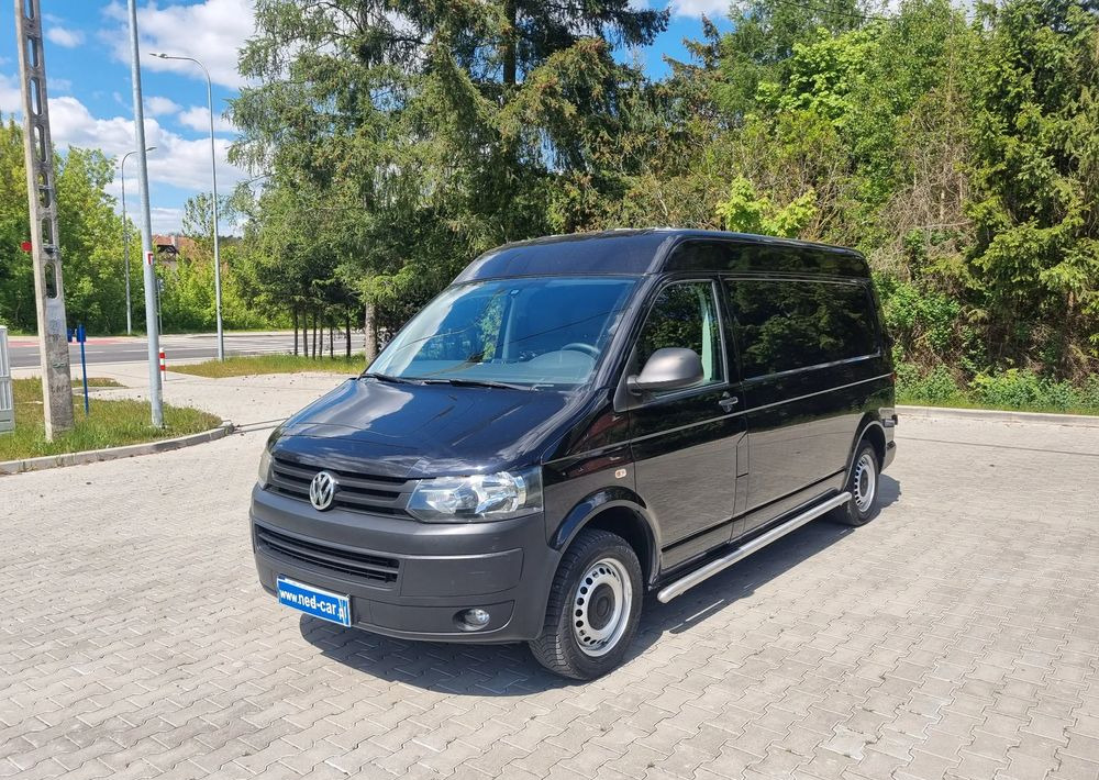 Volkswagen Transporter - فان المدمجة: صورة 1 Volkswagen Transporter - فان المدمجة: صورة 1