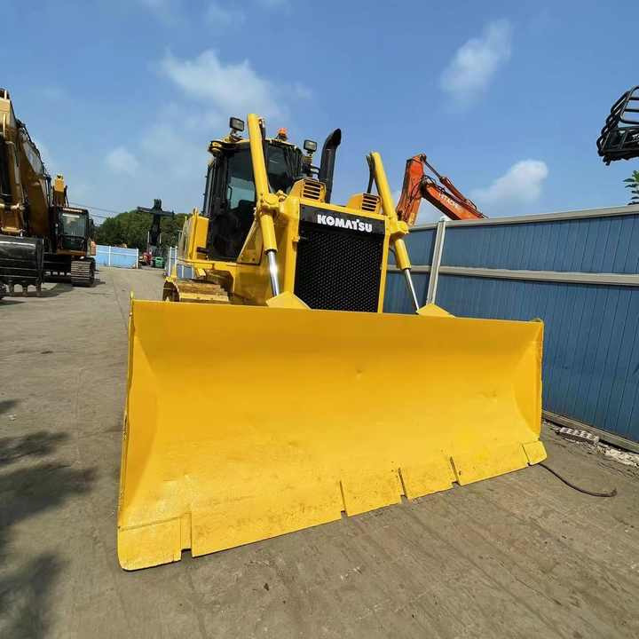 Cheap Price komatsu D65 Bulldozer with Ripper , Original Made Dozer komatsu D65 , komatsu D65p D80p D85p Bulldozer - جرافة: صورة 2 Cheap Price komatsu D65 Bulldozer with Ripper , Original Made Dozer komatsu D65 , komatsu D65p D80p D85p Bulldozer - جرافة: صورة 2