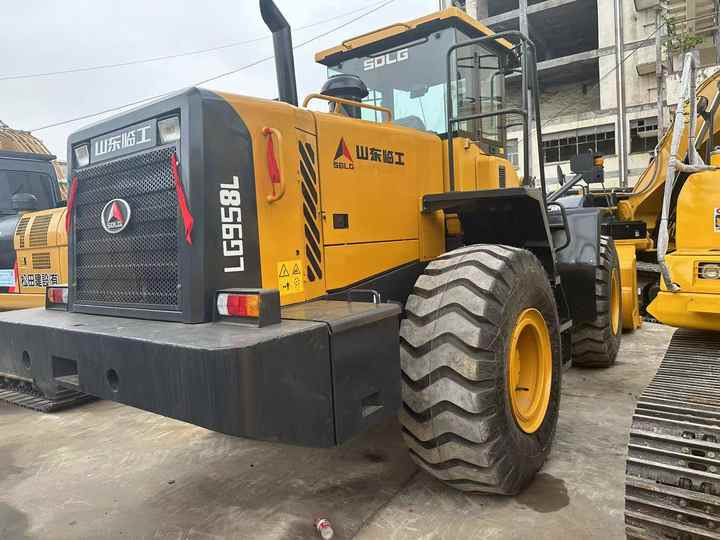China Famous Brand SDLG Used SDLG 958L Wheel Loader Running Working Condition Low Price for Sale - اللودر بعجل: صورة 5 China Famous Brand SDLG Used SDLG 958L Wheel Loader Running Working Condition Low Price for Sale - اللودر بعجل: صورة 5