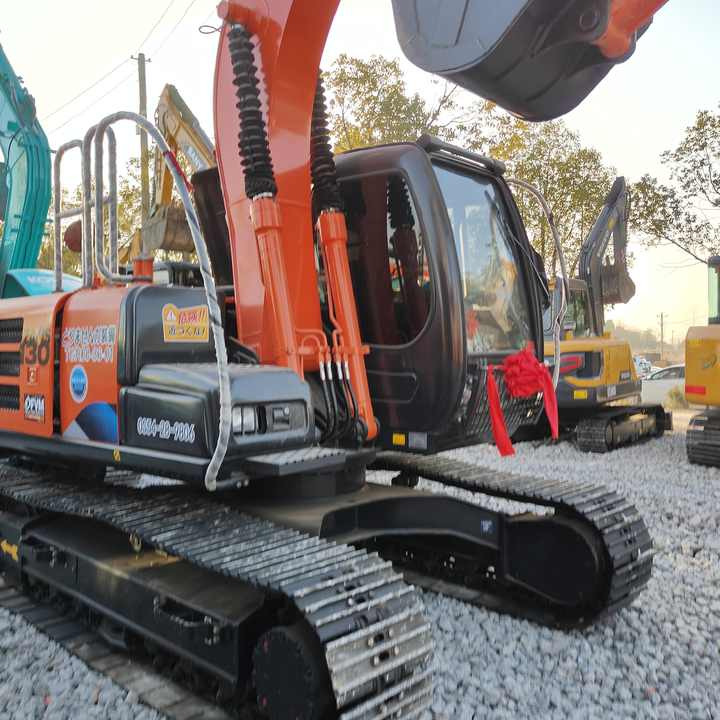 HITACHI ZX130 , Original Japan Surplus Hitachi ZX130 for Sale - حفار زحاف: صورة 2 HITACHI ZX130 , Original Japan Surplus Hitachi ZX130 for Sale - حفار زحاف: صورة 2