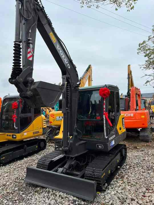 High Quality Used Volvo EC60D Excavator for Sale 6 Ton Compact Machine, Excellent Condition, Ready for Work! - حفارة مُصَّغرة: صورة 3 High Quality Used Volvo EC60D Excavator for Sale 6 Ton Compact Machine, Excellent Condition, Ready for Work! - حفارة مُصَّغرة: صورة 3