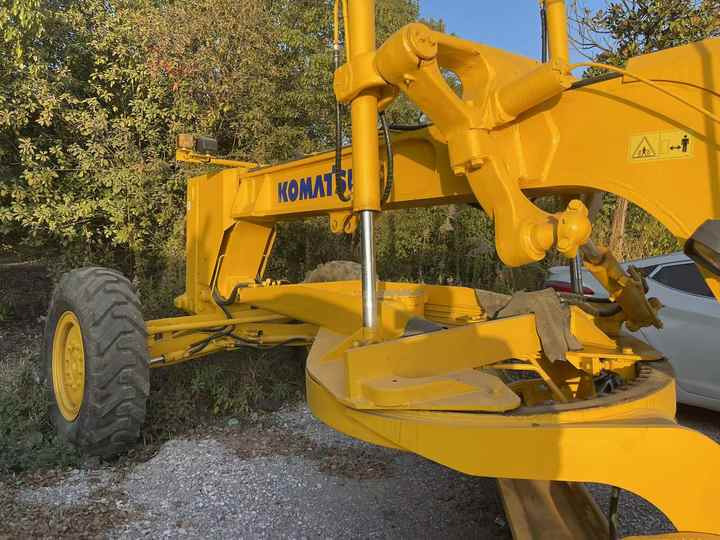 Japan Komatsu GD655 Motor Grader Cheap Price Komatsu Road Grader GD655 Good Condition in China - ممهدة: صورة 2 Japan Komatsu GD655 Motor Grader Cheap Price Komatsu Road Grader GD655 Good Condition in China - ممهدة: صورة 2