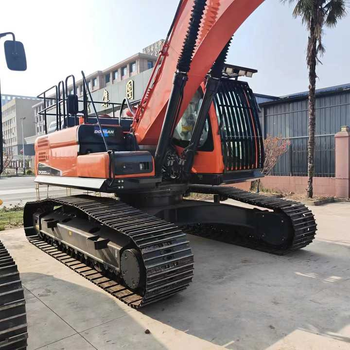 Korea Made Doosan Digger Dx300lc Doosan Used Machinery Excavator , Doosan Dx220 Dx300 Dx200 - حفار زحاف: صورة 3 Korea Made Doosan Digger Dx300lc Doosan Used Machinery Excavator , Doosan Dx220 Dx300 Dx200 - حفار زحاف: صورة 3