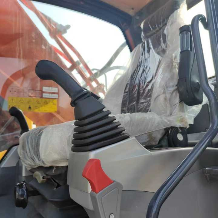 Korea Made Doosan Digger Dx300lc Doosan Used Machinery Excavator , Doosan Dx220 Dx300 Dx200 - حفار زحاف: صورة 5 Korea Made Doosan Digger Dx300lc Doosan Used Machinery Excavator , Doosan Dx220 Dx300 Dx200 - حفار زحاف: صورة 5