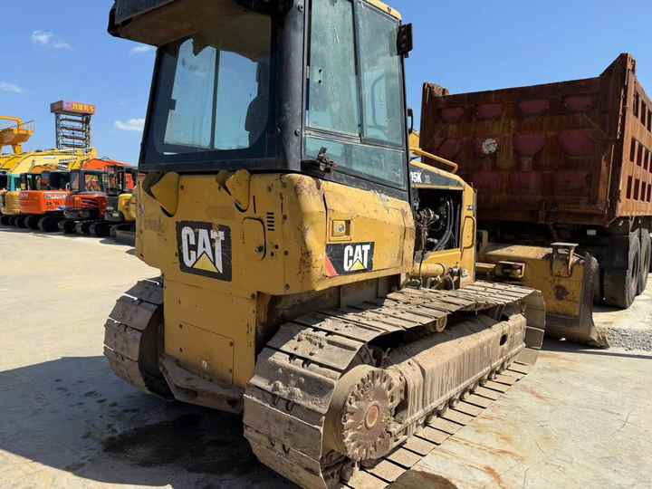 Original Caterpillar D5k Bulldozer New Arrival Used Cat D5 D6 D7 Bulldozer on Hot Sale - جرافة: صورة 3 Original Caterpillar D5k Bulldozer New Arrival Used Cat D5 D6 D7 Bulldozer on Hot Sale - جرافة: صورة 3
