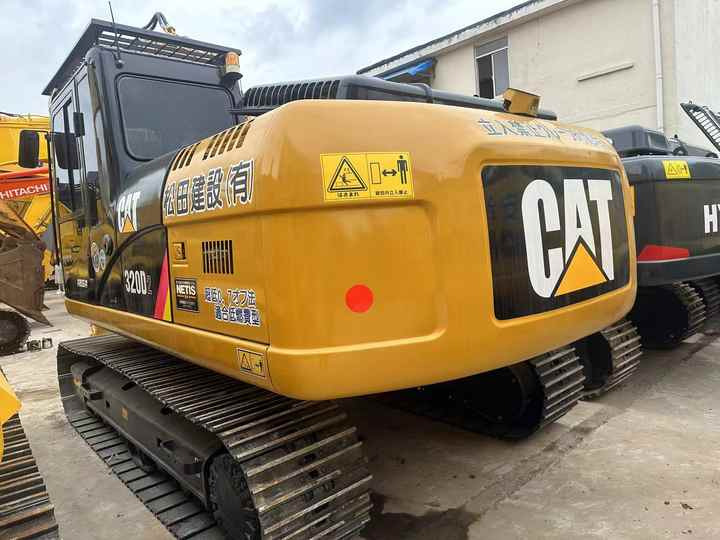 USED Construction Caterpillar Cat 330D Excavator Earthmoving Machinery Used CAT 320D 325D 330D Used Excavators - حفار زحاف: صورة 2 USED Construction Caterpillar Cat 330D Excavator Earthmoving Machinery Used CAT 320D 325D 330D Used Excavators - حفار زحاف: صورة 2