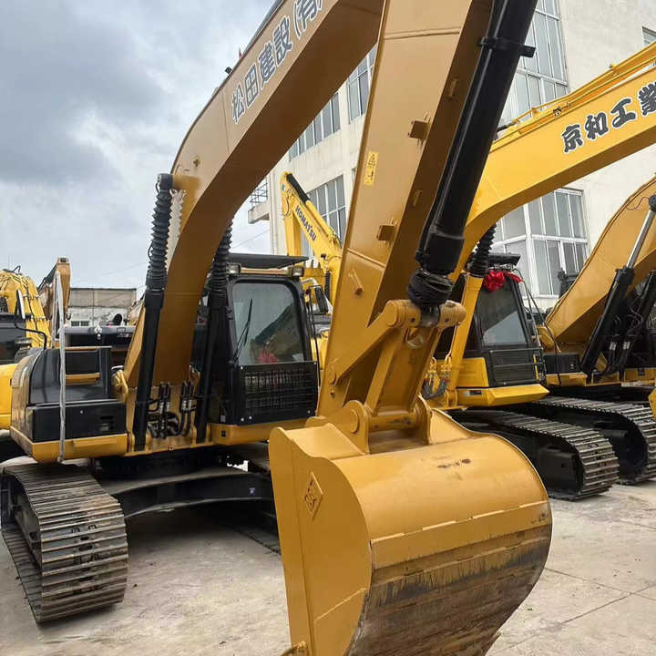 USED Construction Caterpillar Cat 330D Excavator Earthmoving Machinery Used CAT 320D 325D 330D Used Excavators - حفار زحاف: صورة 1 USED Construction Caterpillar Cat 330D Excavator Earthmoving Machinery Used CAT 320D 325D 330D Used Excavators - حفار زحاف: صورة 1