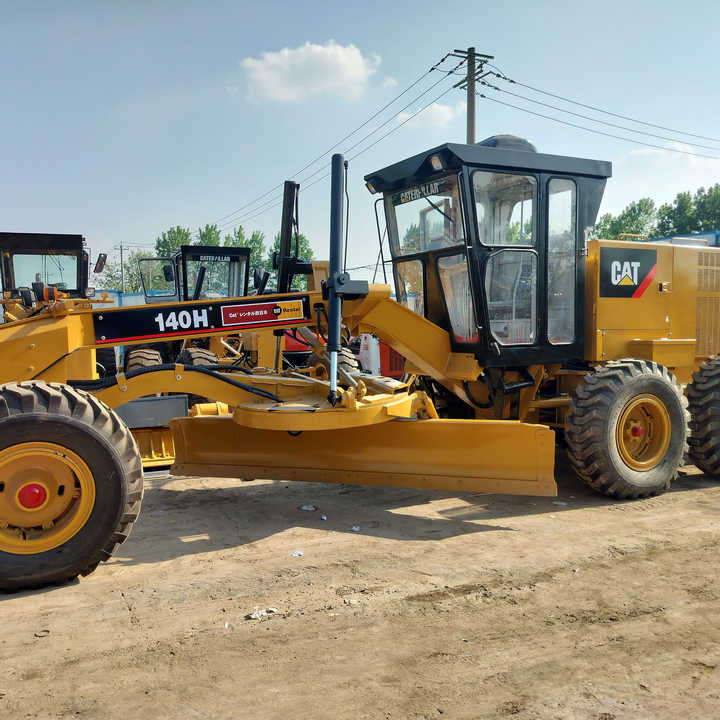 Used CAT 140H Motor Grader From Japan with Excellent Performance Caterpillar 140h in Good Condition for Sale - ممهدة: صورة 1 Used CAT 140H Motor Grader From Japan with Excellent Performance Caterpillar 140h in Good Condition for Sale - ممهدة: صورة 1