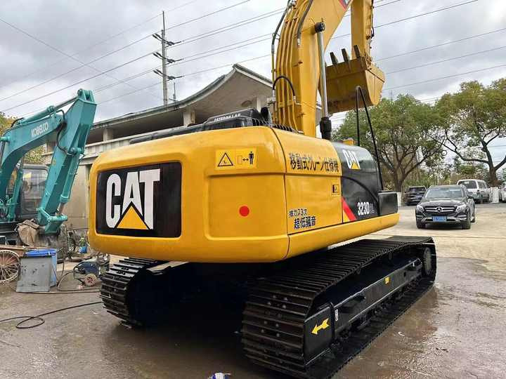 Used Digger CAT 323D2L Construction Machinery Construction Digger Used CAT 323D2L Cheap Excavator - حفار زحاف: صورة 2 Used Digger CAT 323D2L Construction Machinery Construction Digger Used CAT 323D2L Cheap Excavator - حفار زحاف: صورة 2