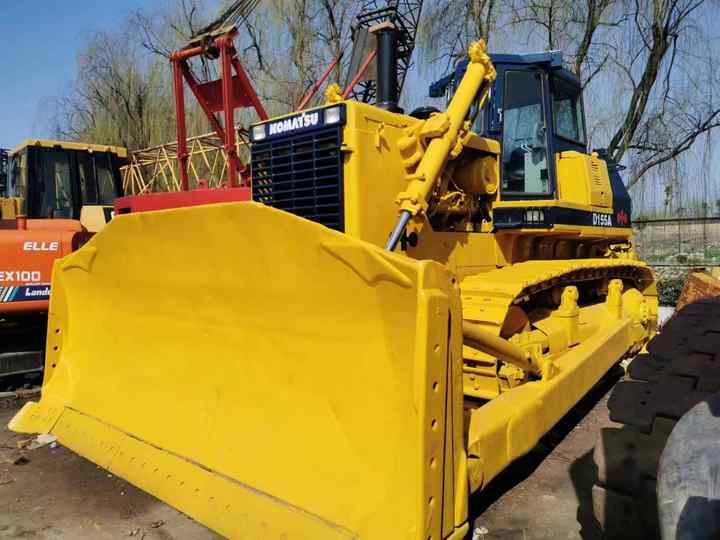Used Heavy Construction Equipment KomatsuD155-2 Bulldozer Used Machine - جرافة: صورة 5 Used Heavy Construction Equipment KomatsuD155-2 Bulldozer Used Machine - جرافة: صورة 5