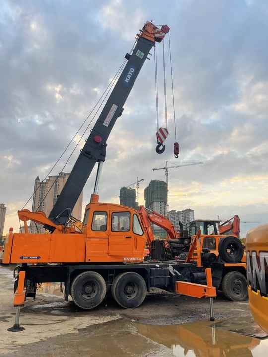 Used Heavy Construction Equipment kato 25 Tons Second Hand Mobile Crane Used Machine Hot Sale - موبايل كرين: صورة 3 Used Heavy Construction Equipment kato 25 Tons Second Hand Mobile Crane Used Machine Hot Sale - موبايل كرين: صورة 3