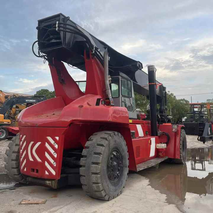 Used KALMAR DRF450-60S5 Port Reach Stacker Container Dedicated 45t - المعبِّئ المناول: صورة 1 Used KALMAR DRF450-60S5 Port Reach Stacker Container Dedicated 45t - المعبِّئ المناول: صورة 1