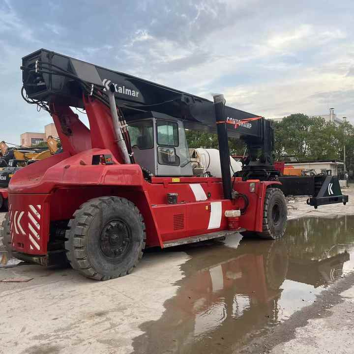 Used KALMAR DRF450-60S5 Port Reach Stacker Container Dedicated 45t - المعبِّئ المناول: صورة 2 Used KALMAR DRF450-60S5 Port Reach Stacker Container Dedicated 45t - المعبِّئ المناول: صورة 2