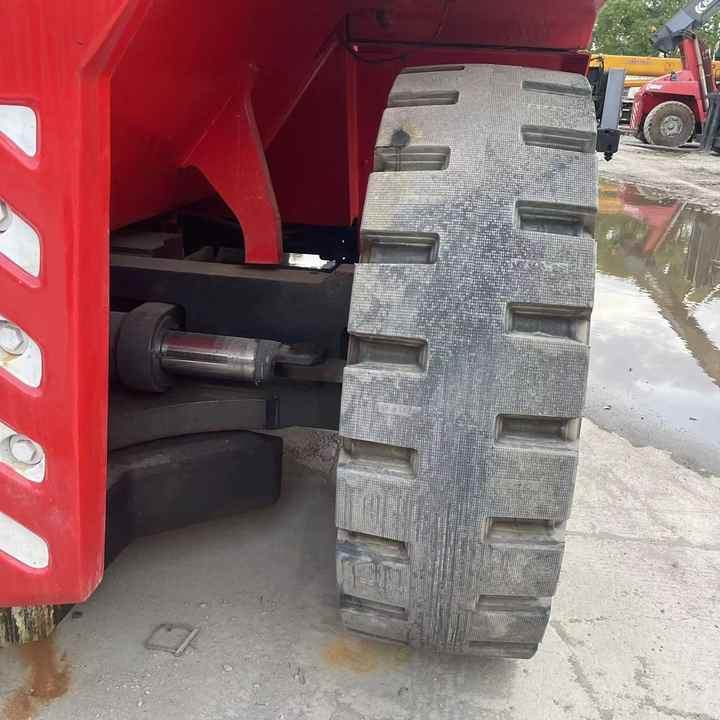 Used KALMAR DRF450-60S5 Port Reach Stacker Container Dedicated 45t - المعبِّئ المناول: صورة 3 Used KALMAR DRF450-60S5 Port Reach Stacker Container Dedicated 45t - المعبِّئ المناول: صورة 3