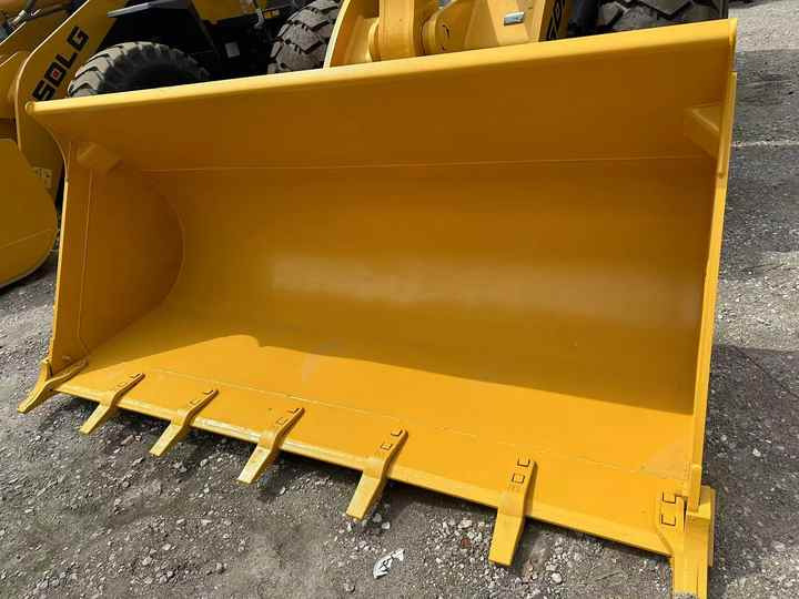 Used SDLG L958F Hydraulic Large Wheel Loader SDLG L958F Good Price Loader on Hot Sale Sdlg 956 958 - اللودر بعجل: صورة 4 Used SDLG L958F Hydraulic Large Wheel Loader SDLG L958F Good Price Loader on Hot Sale Sdlg 956 958 - اللودر بعجل: صورة 4