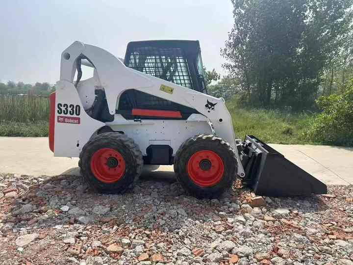 Very Low Price American Brand Used Bobcat S330 Skid Steer Loader with Superior Performance for Sale S160/S180/S300 in Stock - شيول صغير: صورة 5 Very Low Price American Brand Used Bobcat S330 Skid Steer Loader with Superior Performance for Sale S160/S180/S300 in Stock - شيول صغير: صورة 5